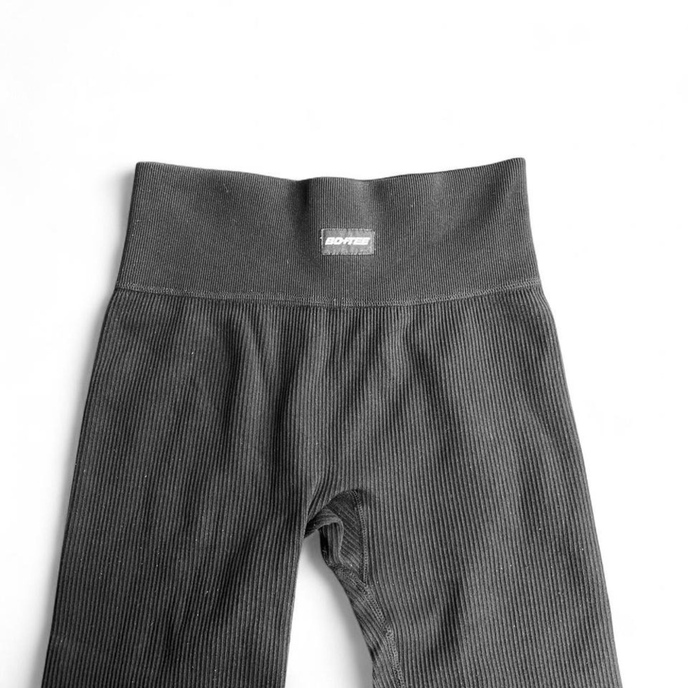 Bo + Tee Ribbed Leggings - Picture 3 of 8
